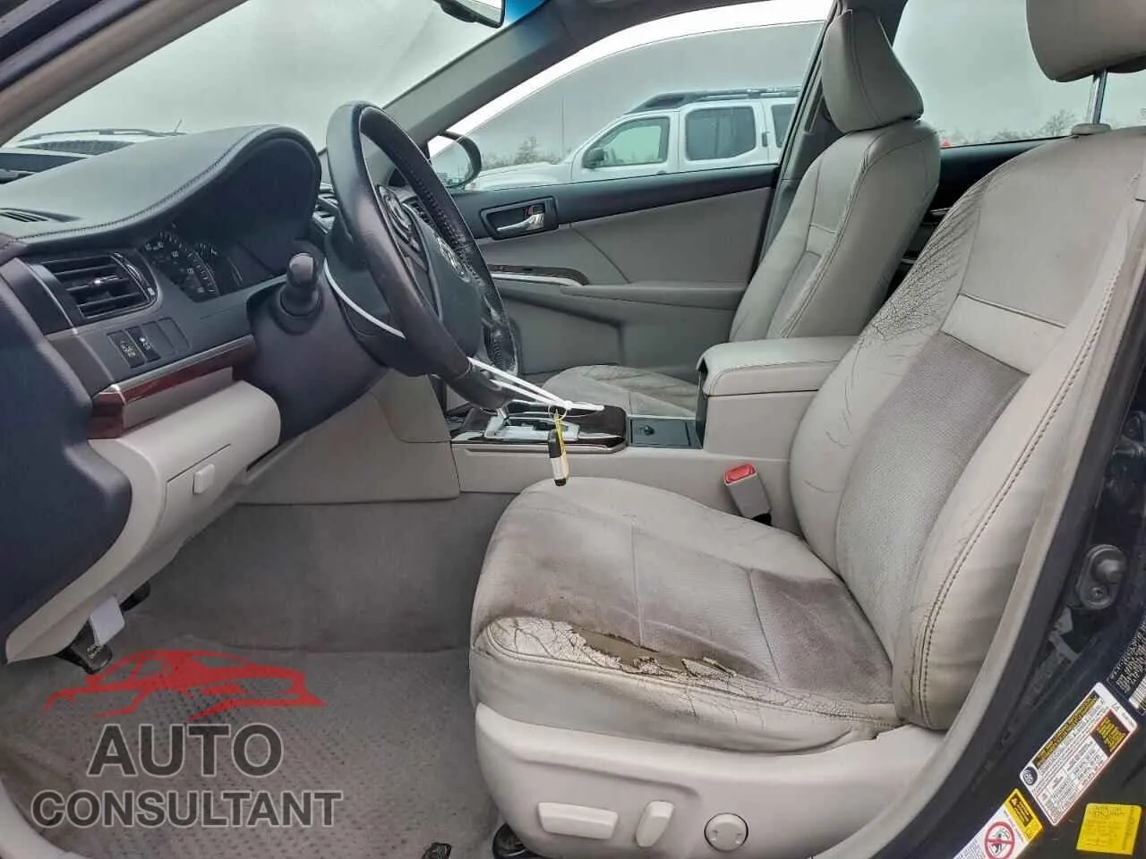 2012 TOYOTA CAMRY Damaged VIN 4T1BK1FK8CU502281 – exterior detail