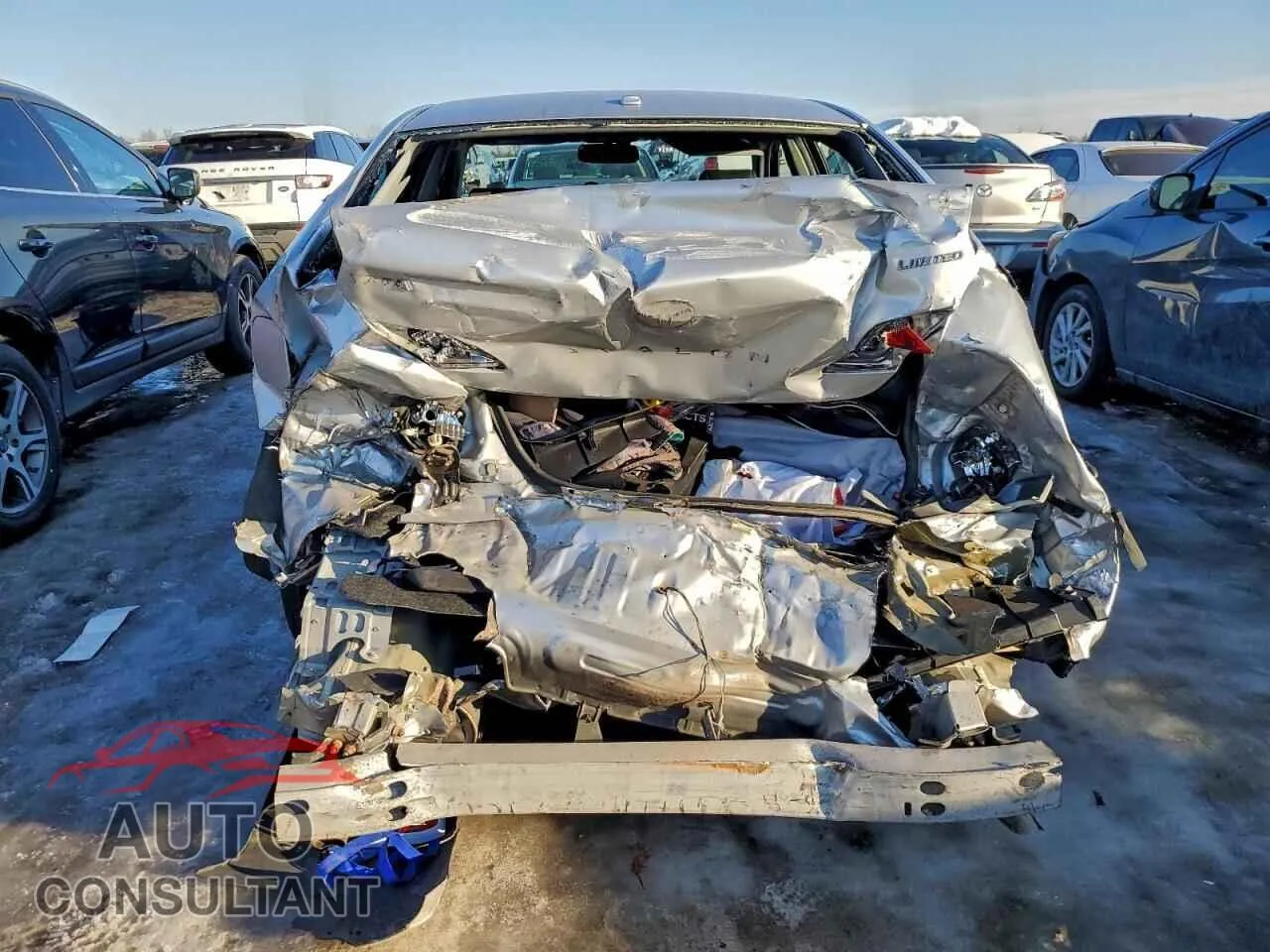 2010 TOYOTA AVALON Damaged VIN 4T1BK3DB6AU356118 – engine bay