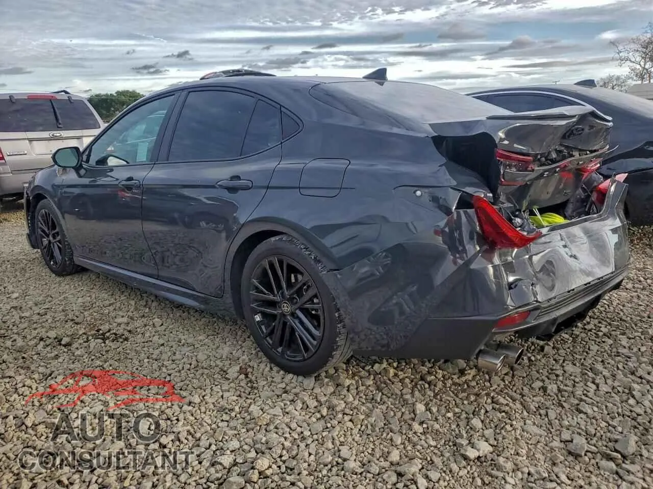 2025 TOYOTA CAMRY Damaged VIN 4T1DAACK3SU110260 – rear exterior