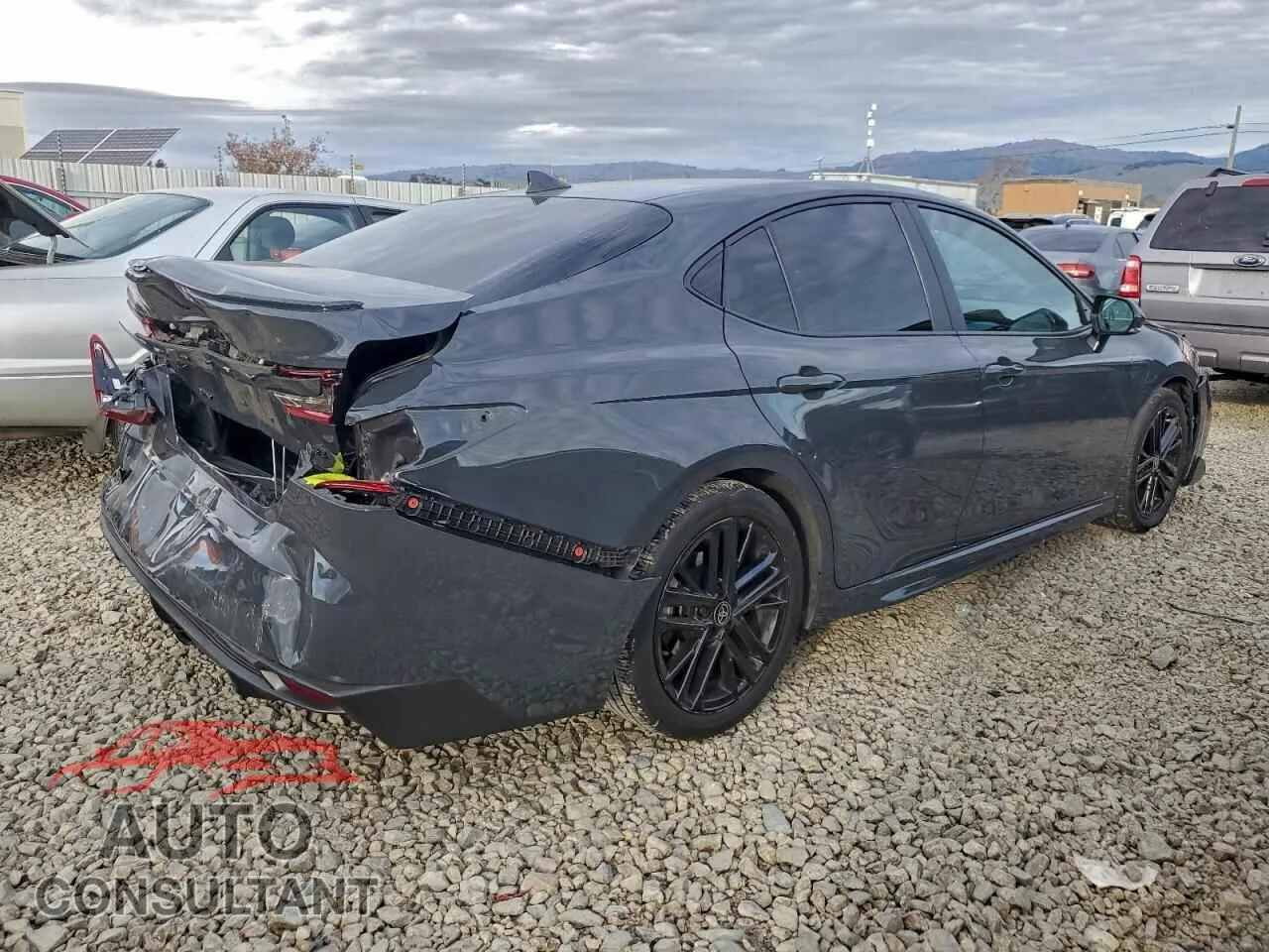 2025 TOYOTA CAMRY Damaged VIN 4T1DAACK3SU110260 – side profile