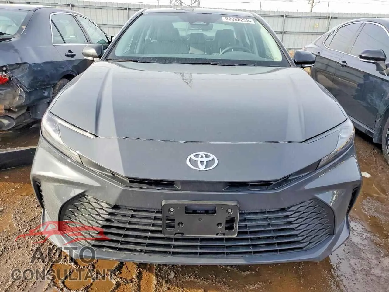 2025 TOYOTA CAMRY Damaged VIN 4T1DAACK3SU632032 – interior seats