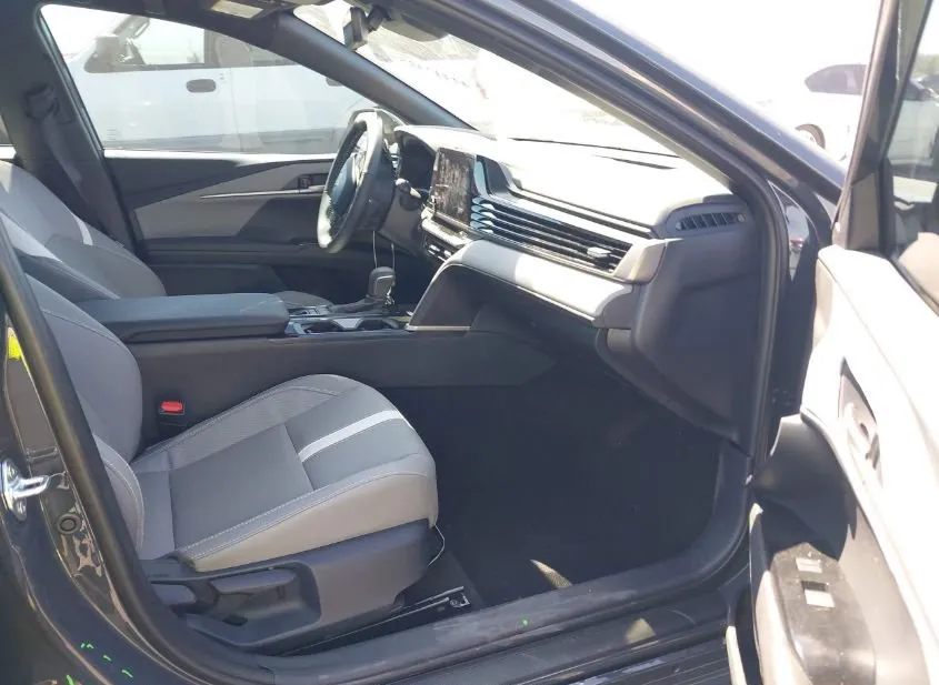 2026 TOYOTA CAMRY Used VIN 4T1DAACK4TU256832 – exterior detail