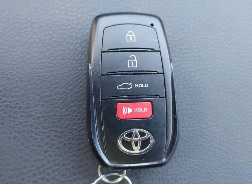 2025 TOYOTA Camry Used VIN 4T1DAACK5SU638995 – odometer reading