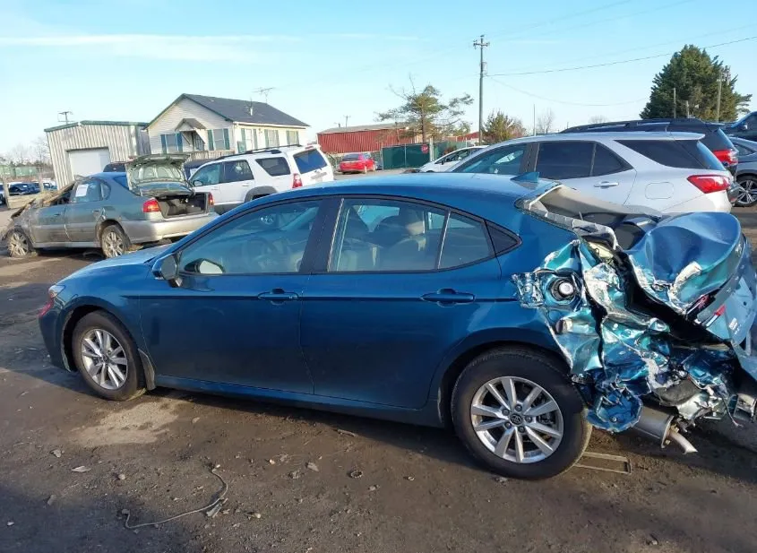 2025 TOYOTA Camry Used VIN 4T1DAACK5SU638995 – photo 18