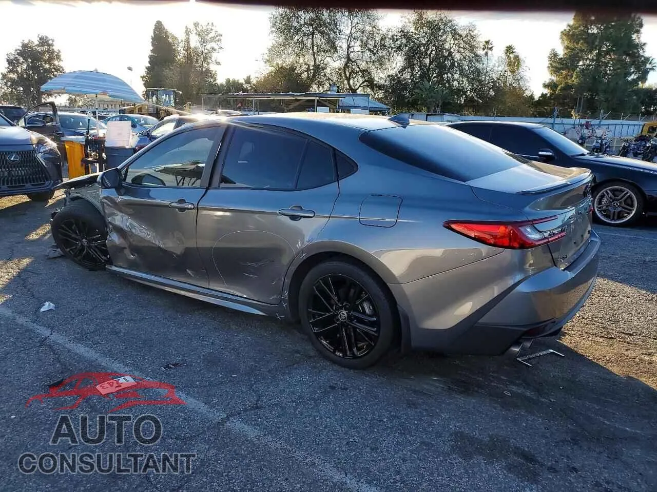 2025 TOYOTA CAMRY Damaged VIN 4T1DAACK6SU587040 – rear exterior