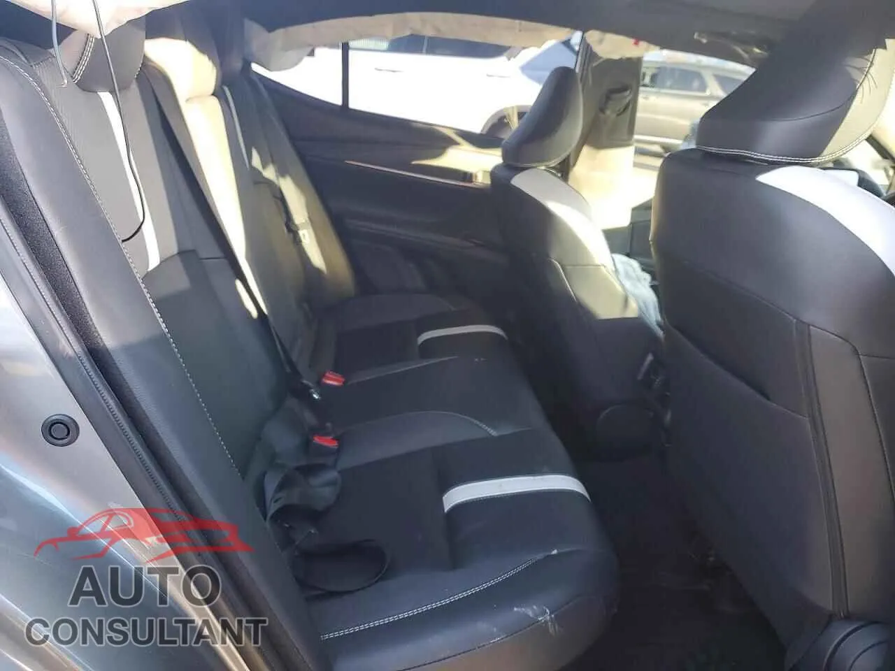 2025 TOYOTA CAMRY Damaged VIN 4T1DAACK6SU587040 – odometer reading