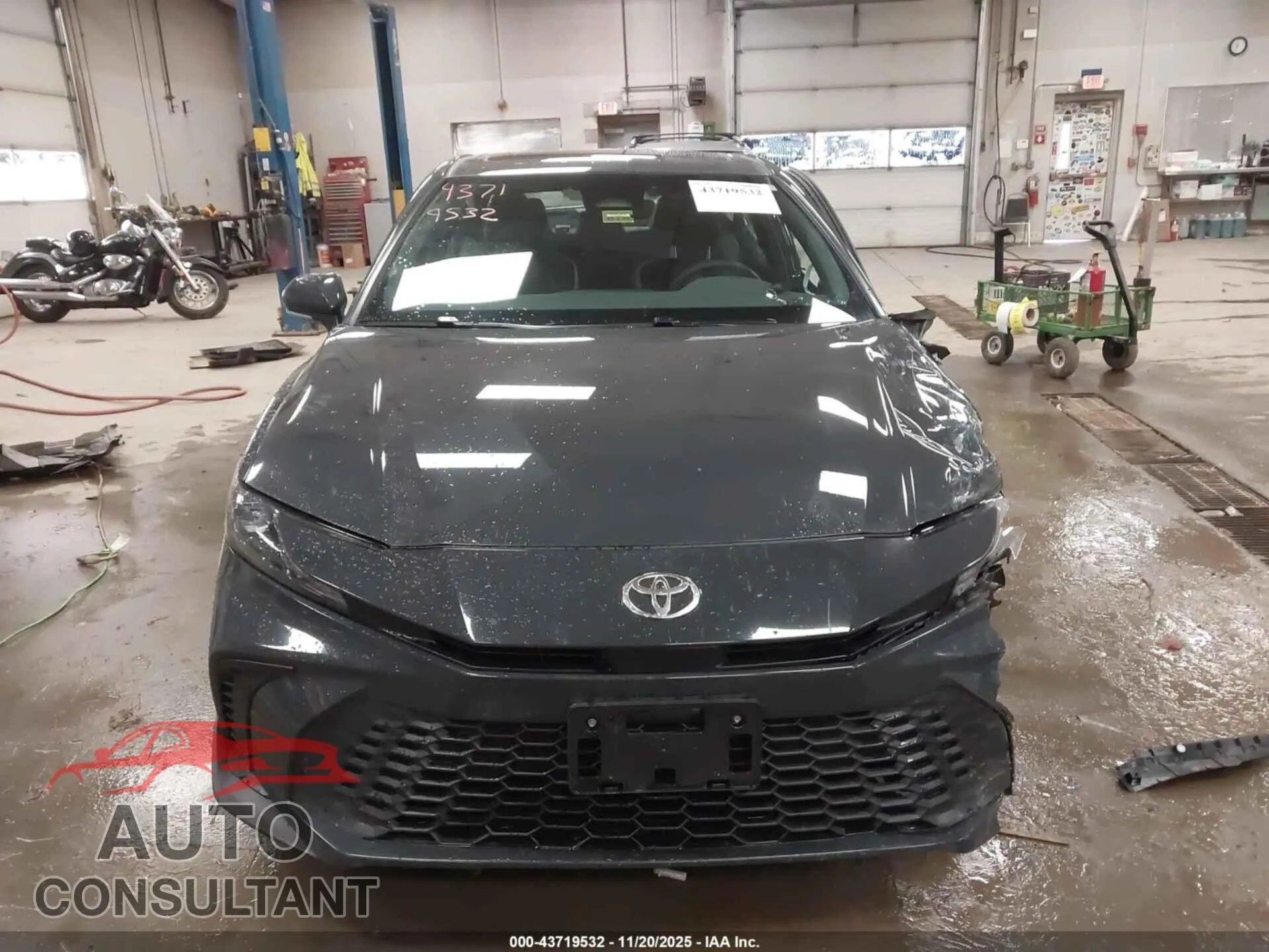 2025 TOYOTA CAMRY Damaged VIN 4T1DBADK7SU526548 – engine bay