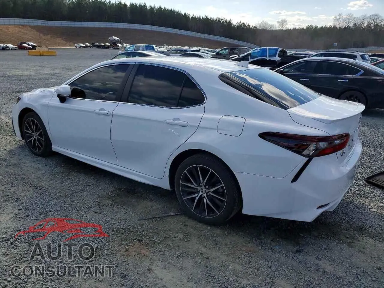 2024 TOYOTA CAMRY Used VIN 4T1G11AK4RU883927 – rear exterior