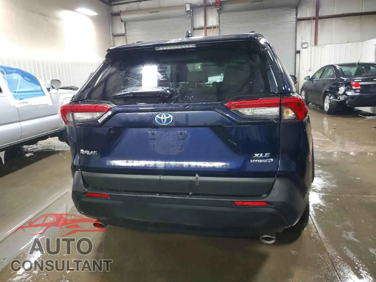 2022 TOYOTA RAV4 Damaged VIN 4T3B6RFVXNU096706 – engine bay