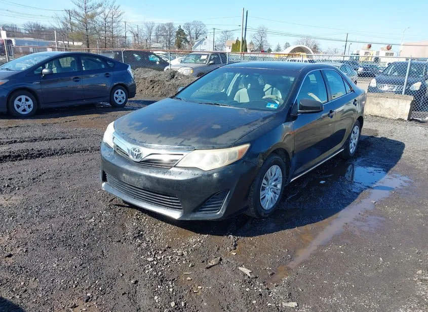 2014 TOYOTA Camry Used VIN 4T4BF1FK3ER400321 – undercarriage
