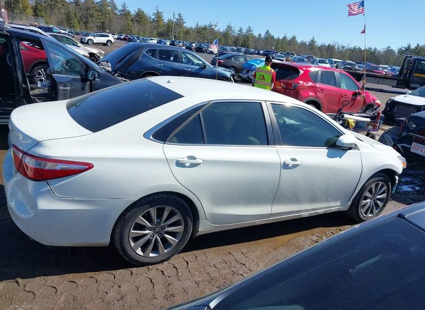2015 TOYOTA Camry Used VIN 4T4BF1FK8FR487859 – interior seats