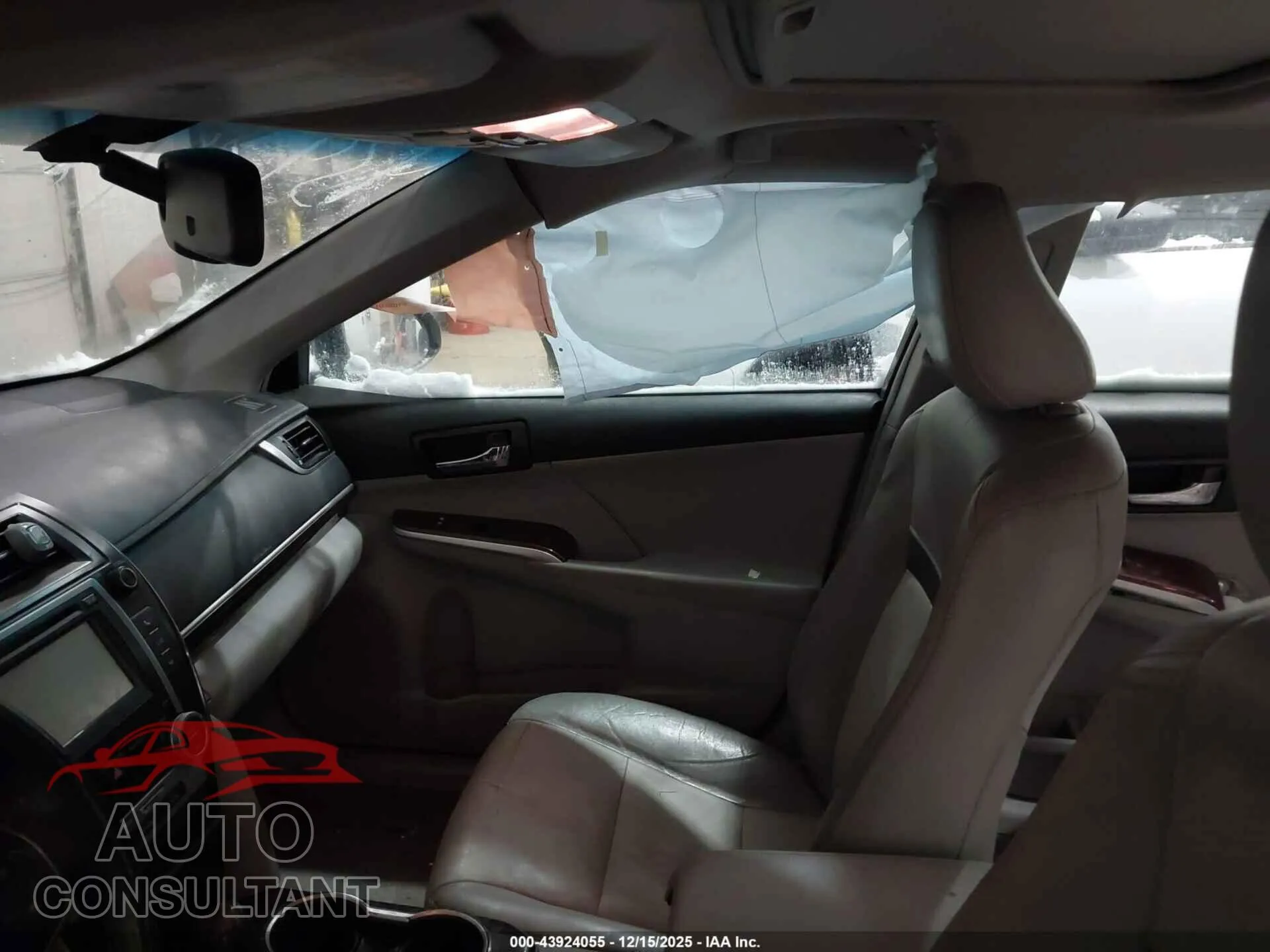 2012 TOYOTA CAMRY Damaged VIN 4T4BF1FKXCR223540 – interior seats