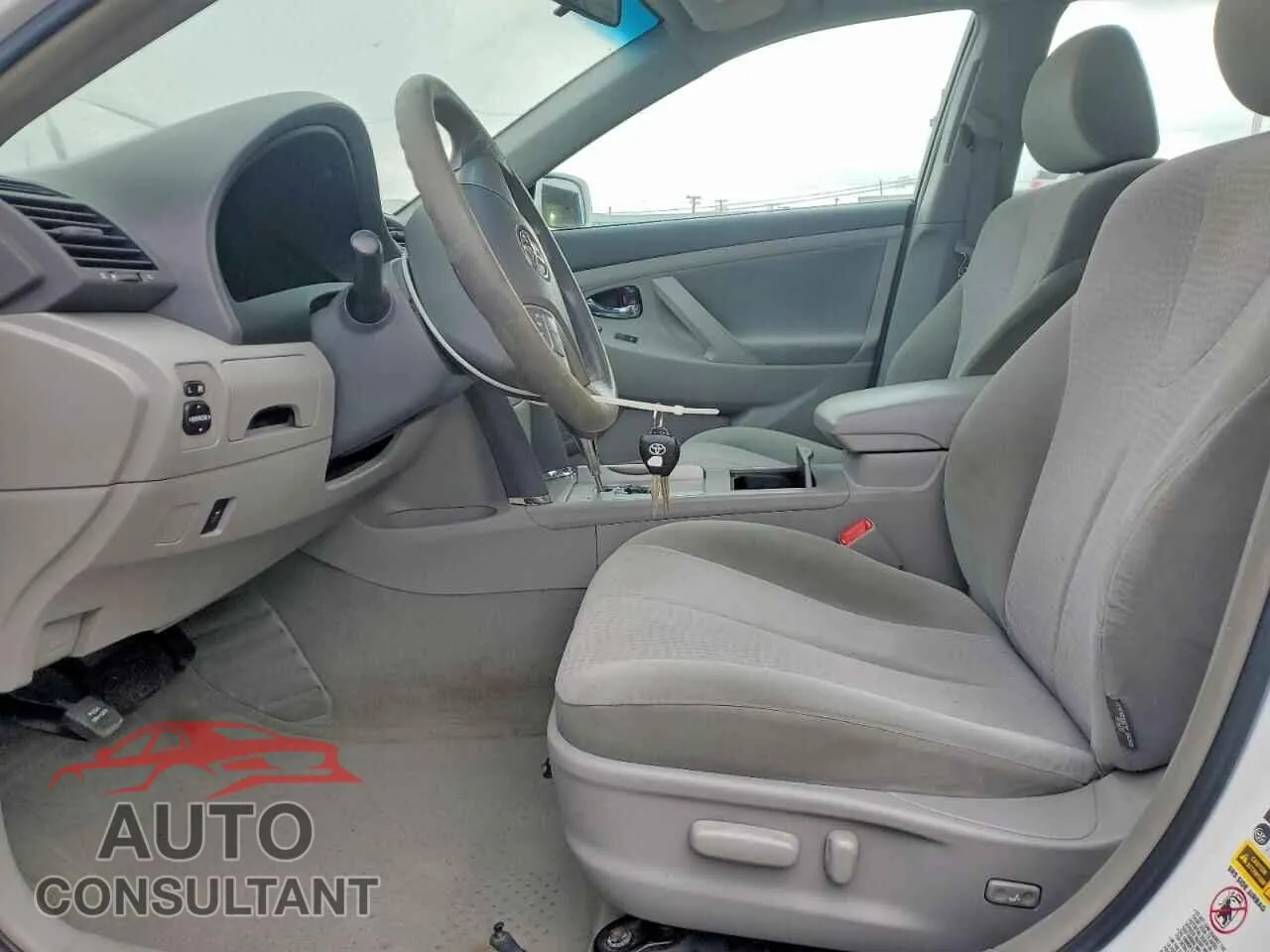 2010 TOYOTA CAMRY Damaged VIN 4T4BF3EK2AR026923 – exterior detail