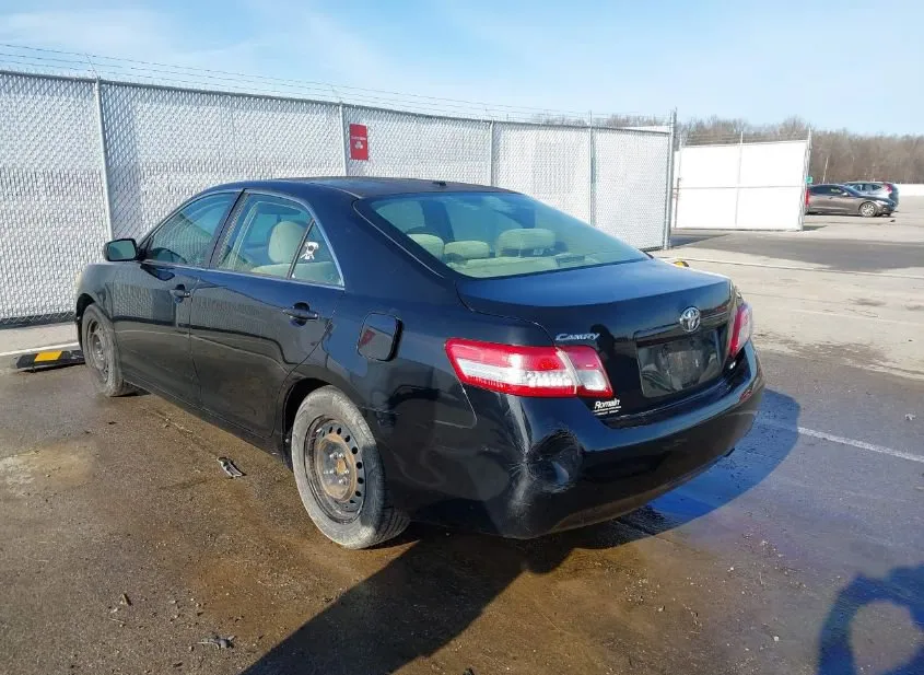 2011 TOYOTA Camry Used VIN 4T4BF3EK2BR183899 – dashboard