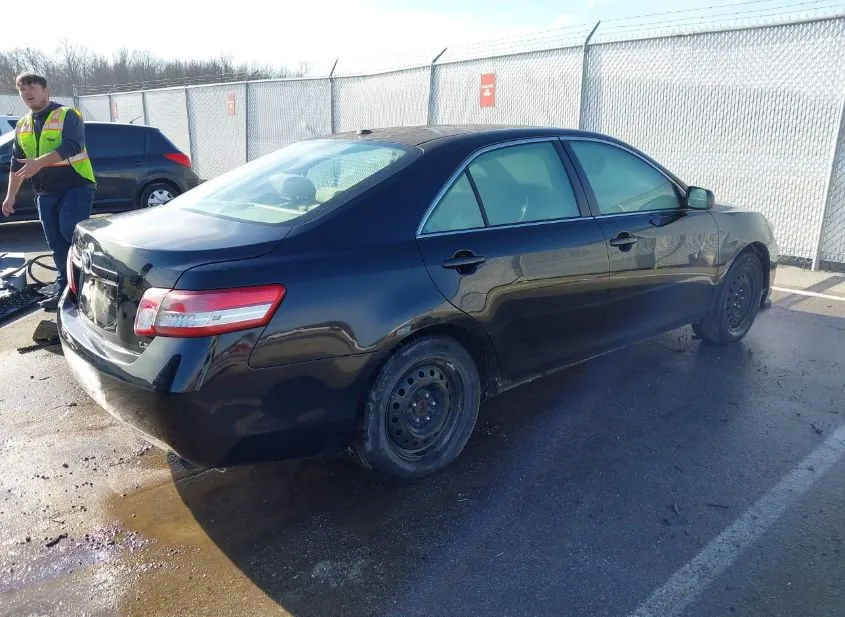 2011 TOYOTA Camry Used VIN 4T4BF3EK2BR183899 – interior seats