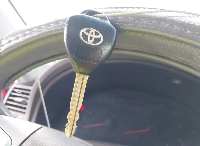 2011 TOYOTA Camry Used VIN 4T4BF3EK3BR112632 – engine bay