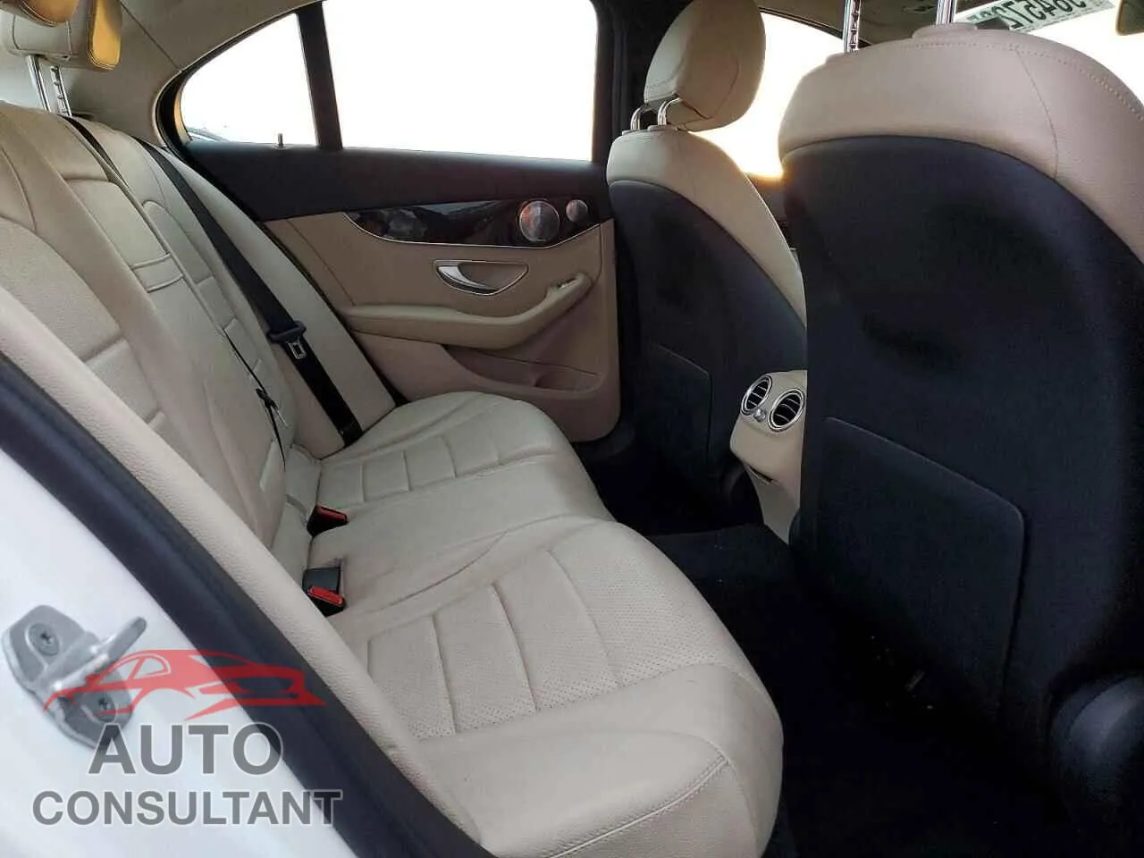 2015 MERCEDES-BENZ C-CLASS Damaged VIN 55SWF4JB3FU057639 – odometer reading 2015 MERCEDES-BENZ C-CLASS Damaged VIN 55SWF4JB3FU057639 – odometer reading