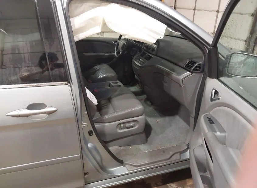 2008 HONDA Odyssey Used VIN 5FNRL38678B025452 – undercarriage