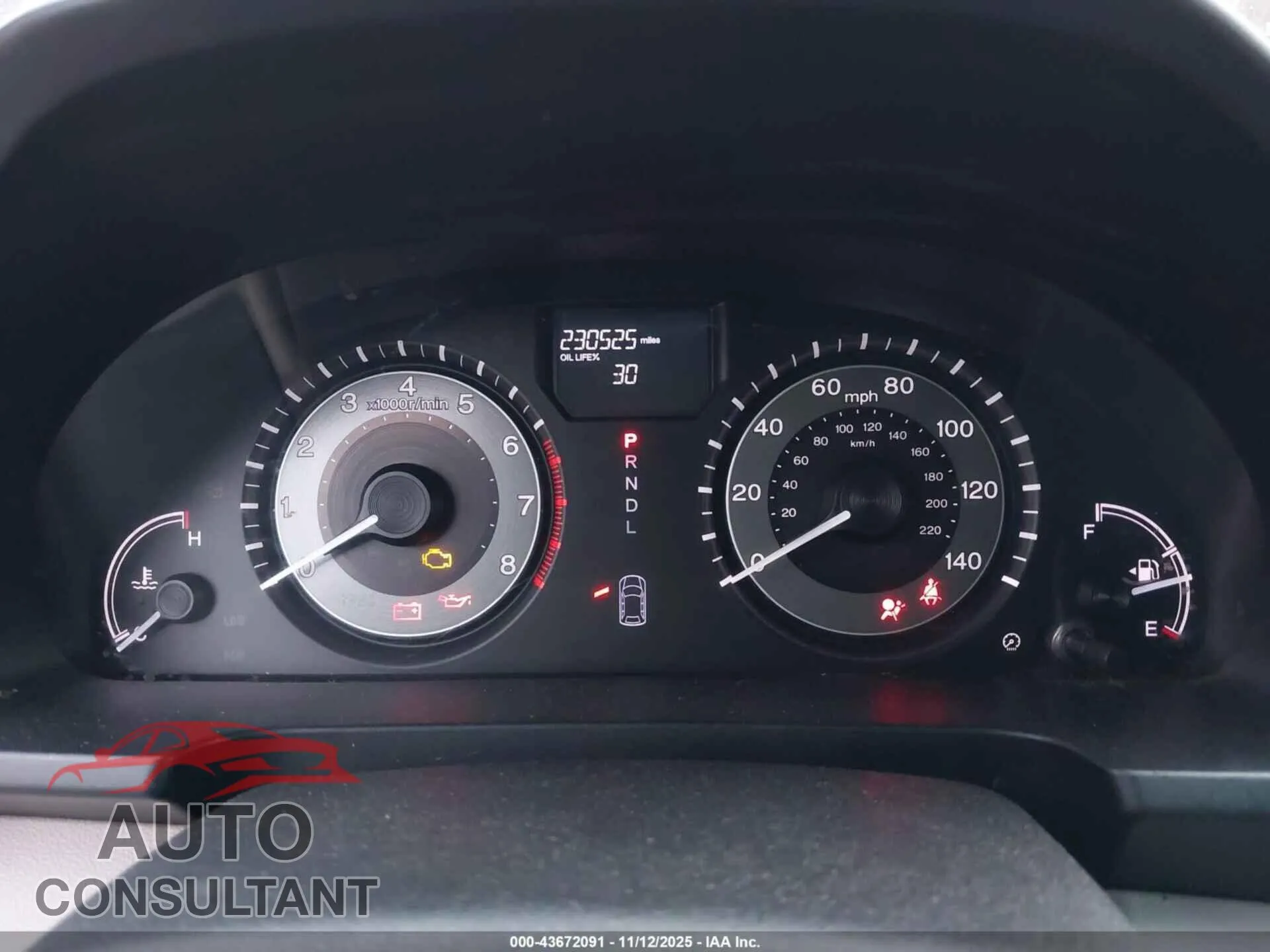 2014 HONDA ODYSSEY Damaged VIN 5FNRL5H2XEB003093 – exterior detail