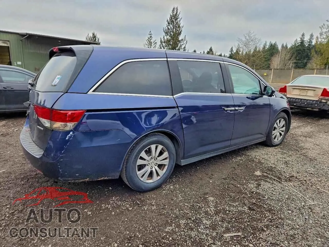 2016 HONDA ODYSSEY Damaged VIN 5FNRL5H31GB103188 – side profile