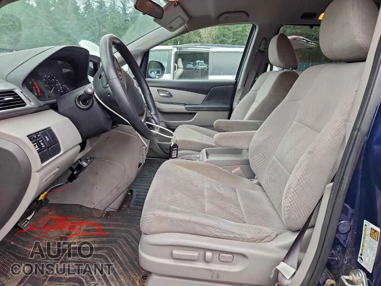 2016 HONDA ODYSSEY Damaged VIN 5FNRL5H31GB103188 – exterior detail