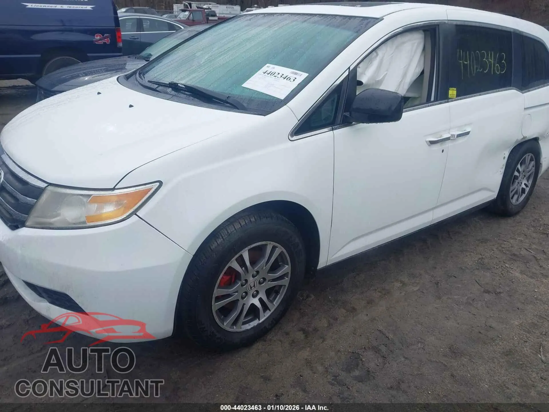 2012 HONDA ODYSSEY Damaged VIN 5FNRL5H62CB032362 – rear exterior