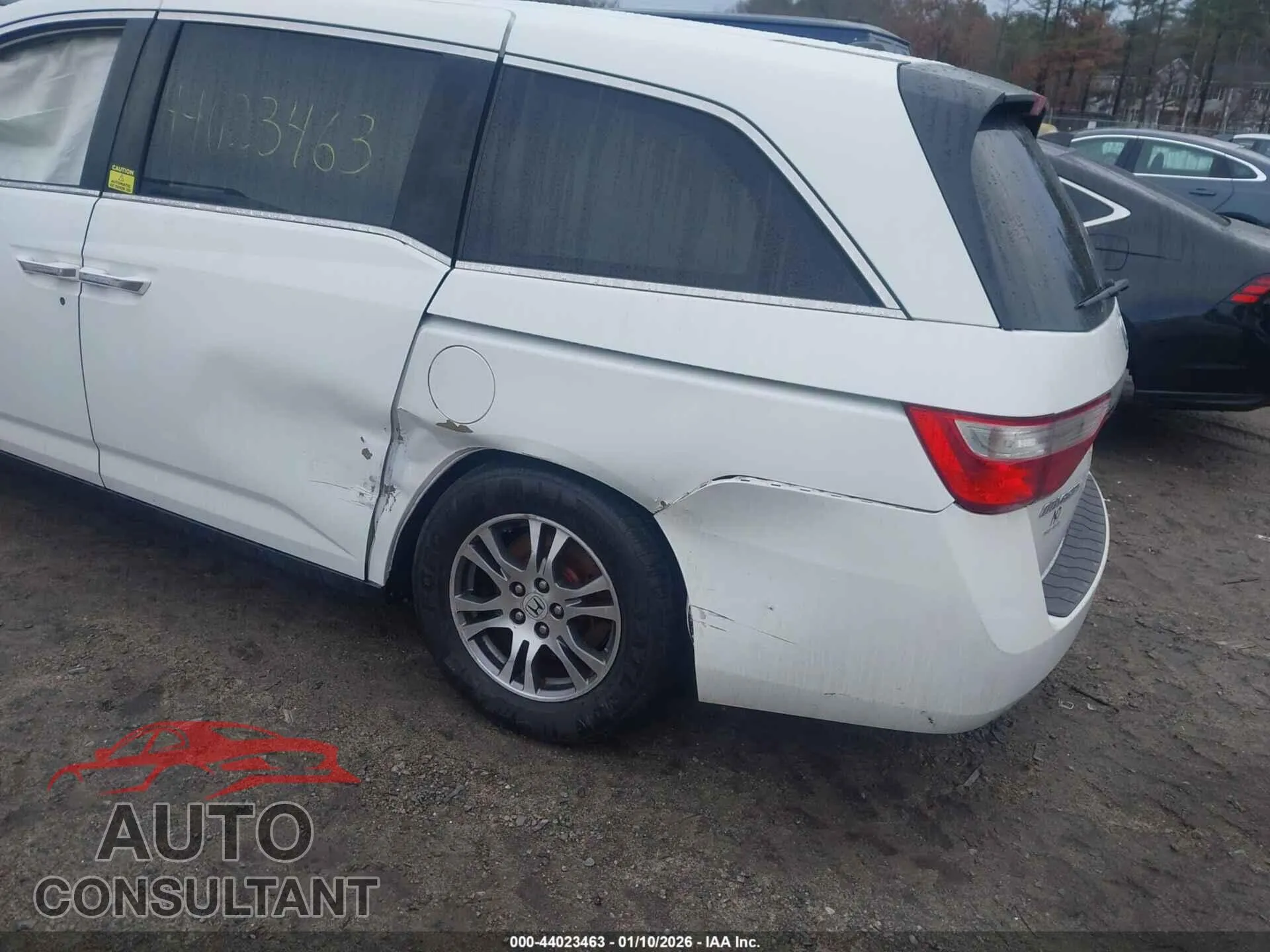 2012 HONDA ODYSSEY Damaged VIN 5FNRL5H62CB032362 – side profile