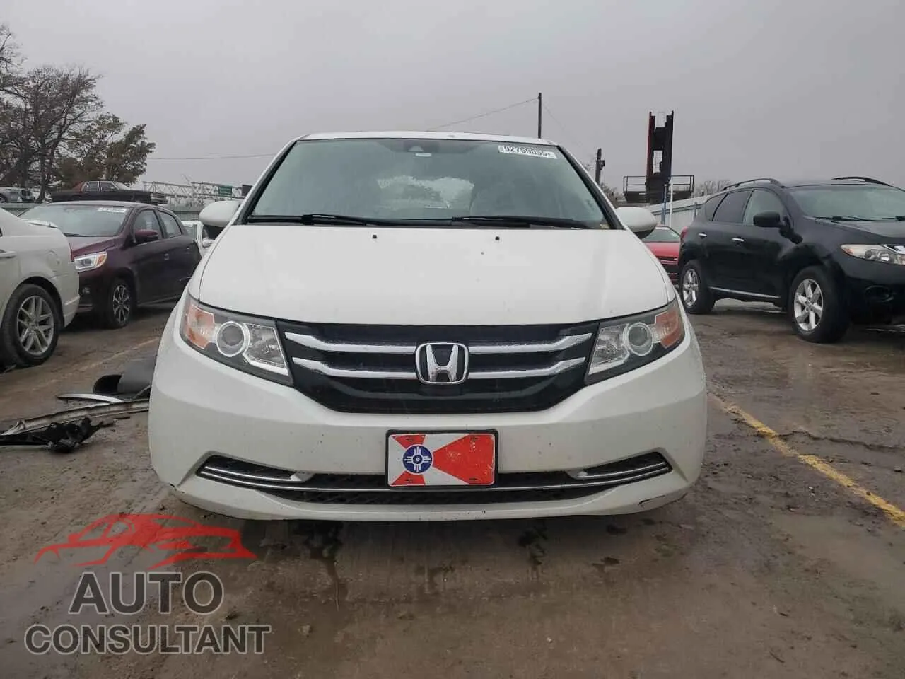 2014 HONDA All Models Damaged VIN 5FNRL5H63EB030820 – interior seats