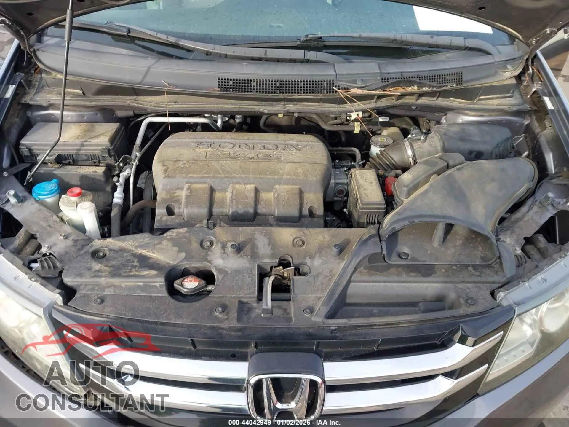 2015 HONDA ODYSSEY Damaged VIN 5FNRL5H6XFB061628 – odometer reading