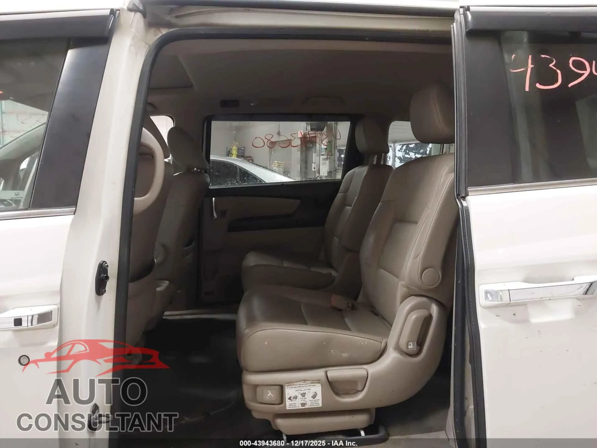 2015 HONDA ODYSSEY Damaged VIN 5FNRL5H6XFB068370 – undercarriage
