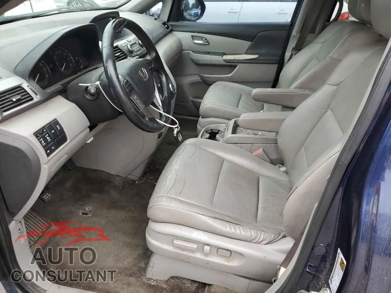 2016 HONDA ODYSSEY Damaged VIN 5FNRL5H98GB001987 – exterior detail