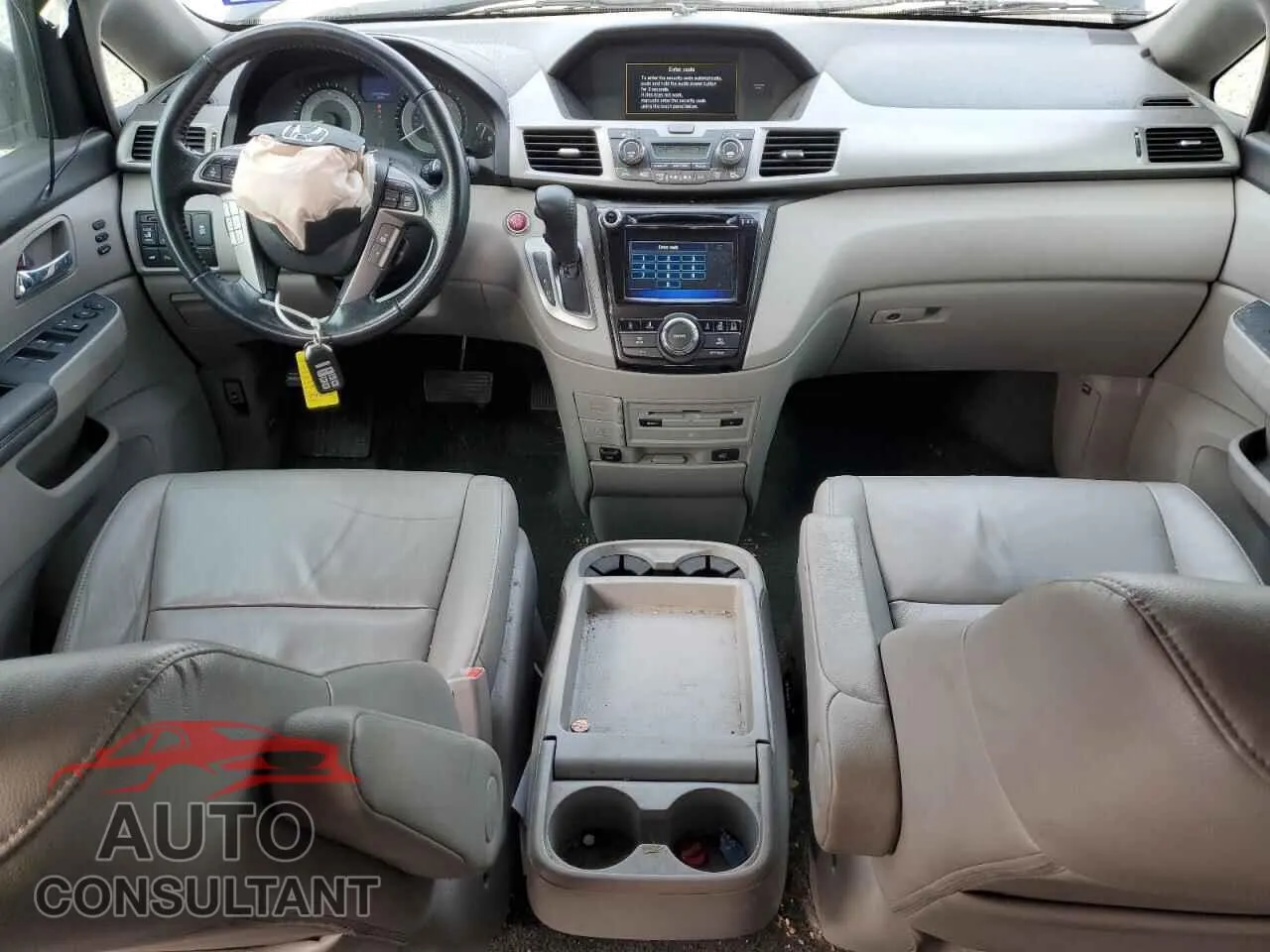 2016 HONDA ODYSSEY Damaged VIN 5FNRL5H99GB073880 – undercarriage