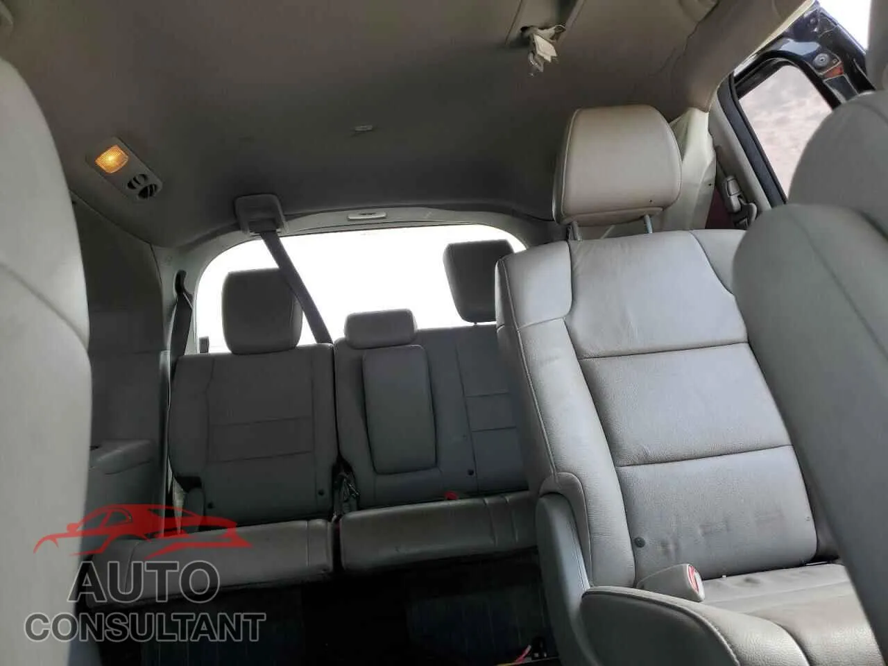 2016 HONDA ODYSSEY Damaged VIN 5FNRL5H99GB073880 – odometer reading