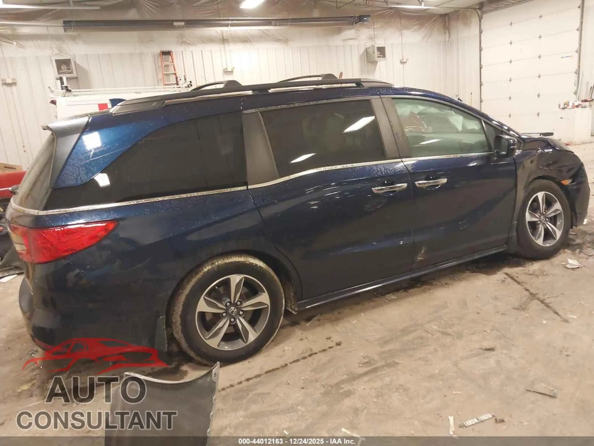 2019 HONDA ODYSSEY Damaged VIN 5FNRL6H82KB027149 – dashboard