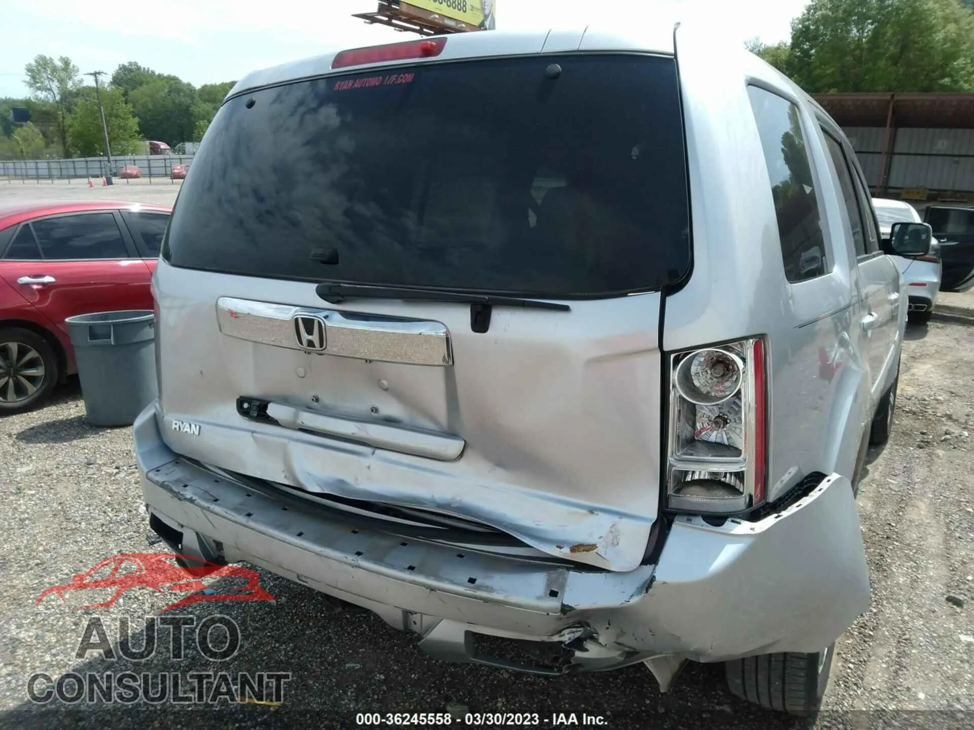 2014 HONDA PILOT Damaged VIN 5FNYF3H55EB004587 – engine bay