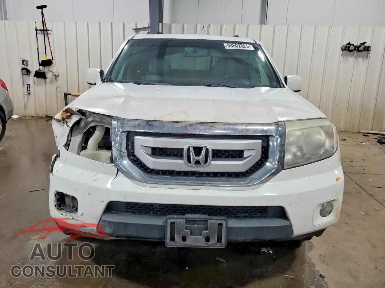 2009 HONDA PILOT Damaged VIN 5FNYF48529B035064 – interior seats