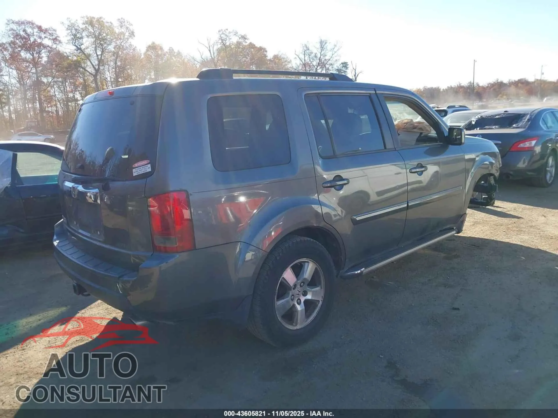 2009 HONDA PILOT Damaged VIN 5FNYF48569B000981 – dashboard