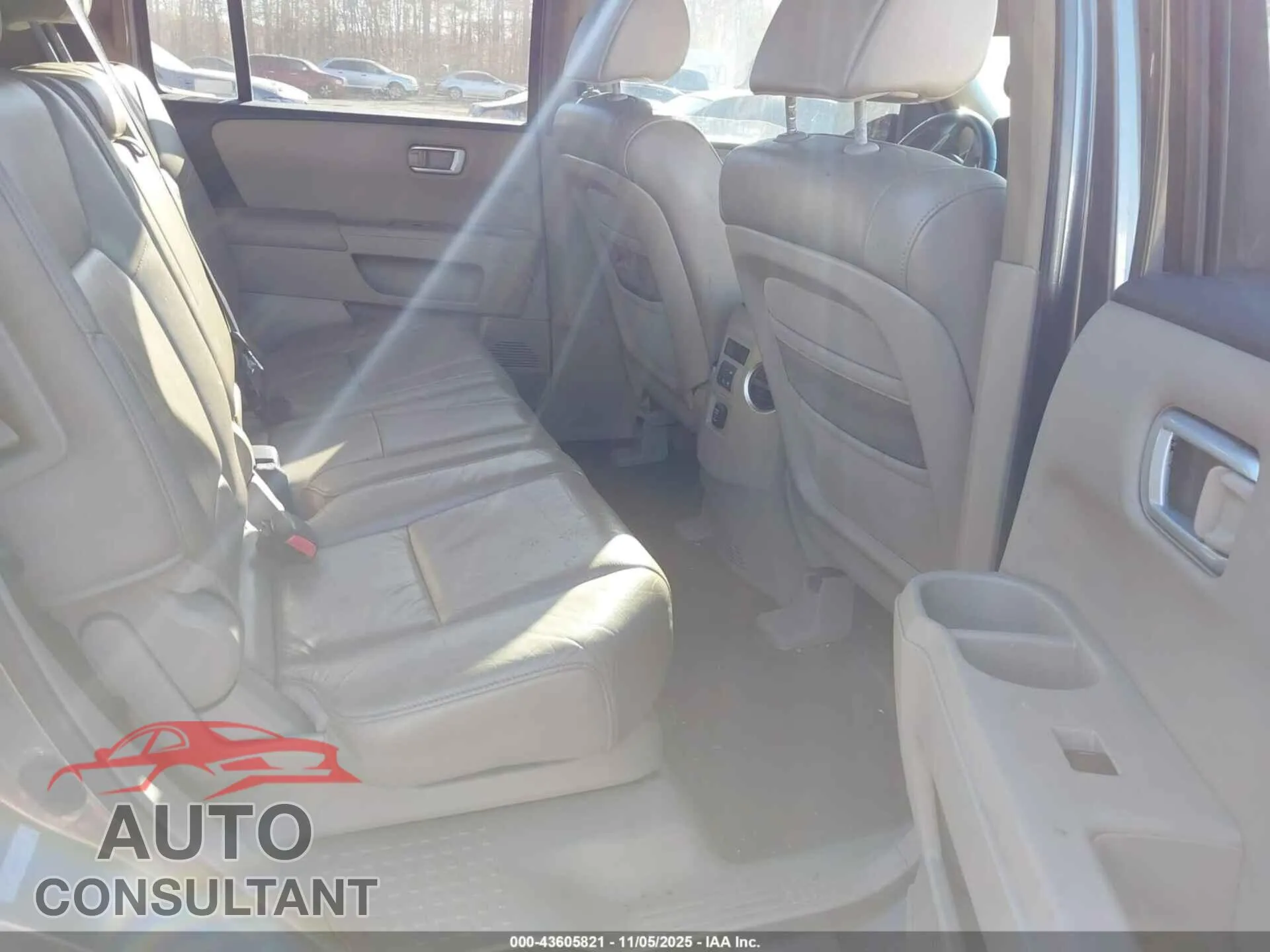 2009 HONDA PILOT Damaged VIN 5FNYF48569B000981 – undercarriage