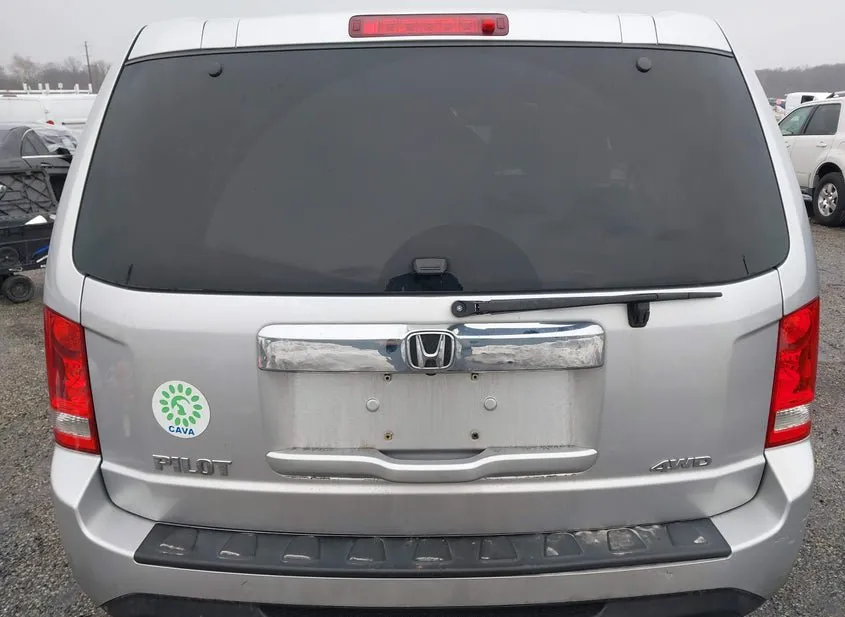 2015 HONDA Pilot Used VIN 5FNYF4H43FB027865 – trunk area