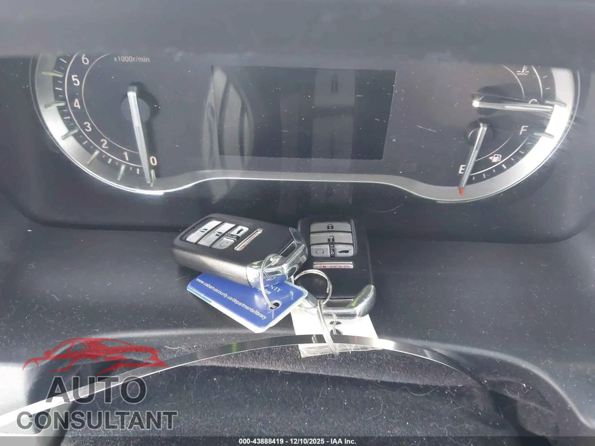 2018 HONDA PILOT Damaged VIN 5FNYF5H59JB002136 – photo 11
