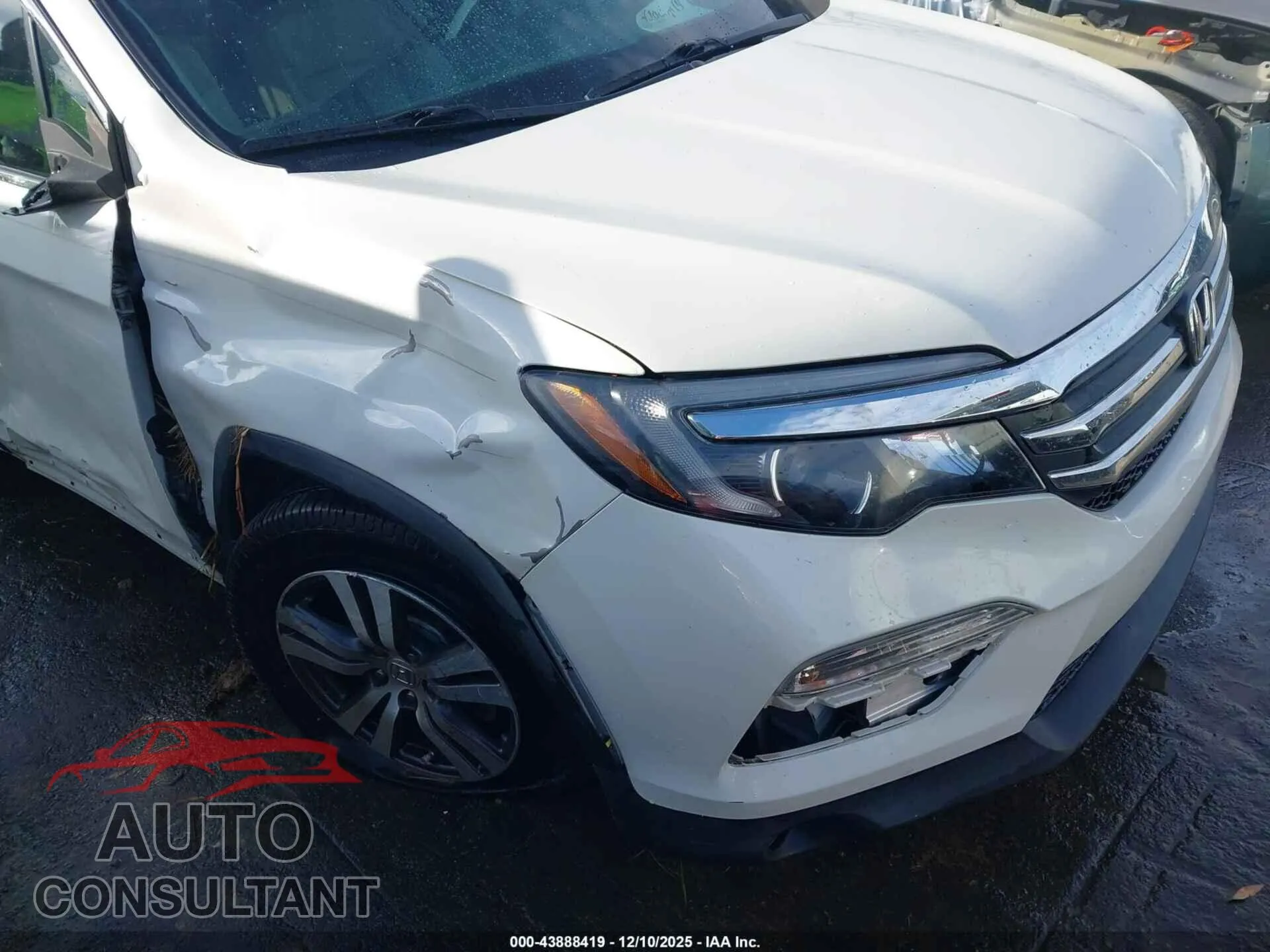 2018 HONDA PILOT Damaged VIN 5FNYF5H59JB002136 – photo 17