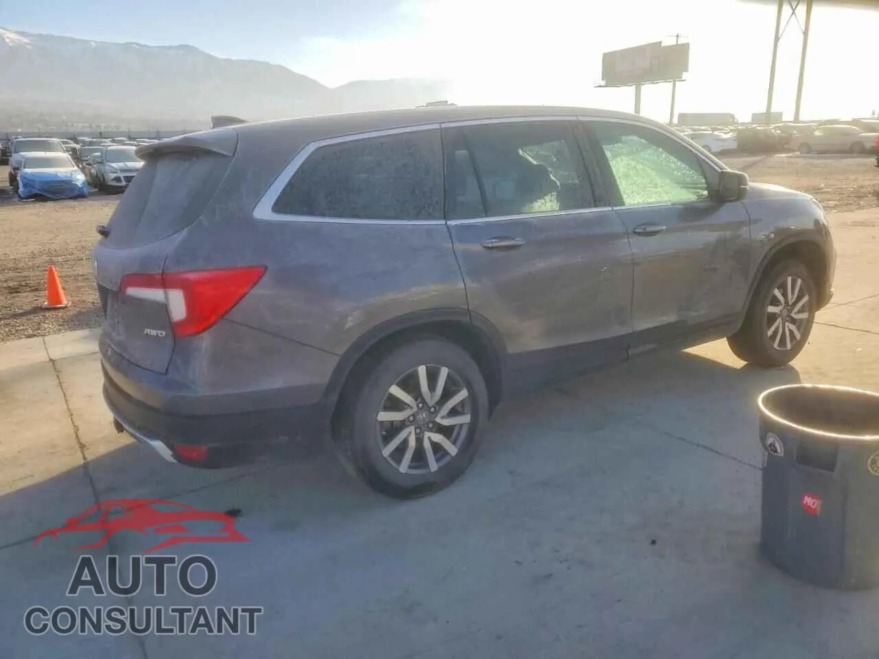 2019 HONDA PILOT Damaged VIN 5FNYF6H41KB028311 – side profile