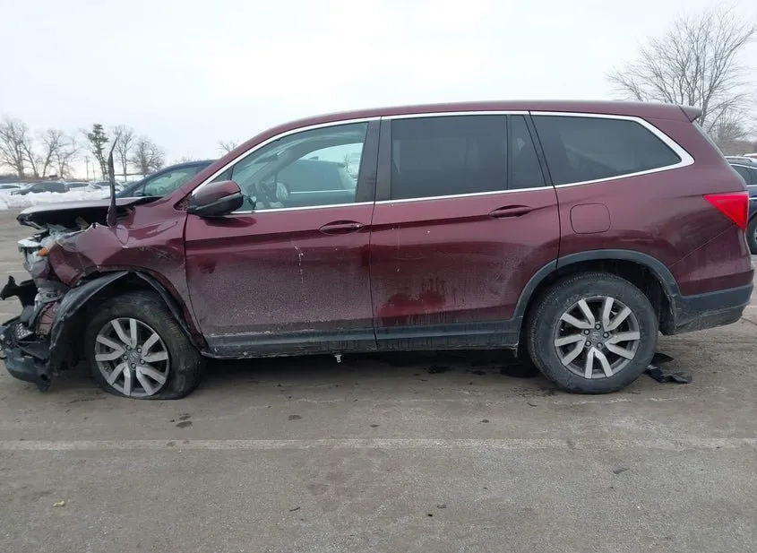 2021 HONDA Pilot Used VIN 5FNYF6H5XMB006139 – trunk area