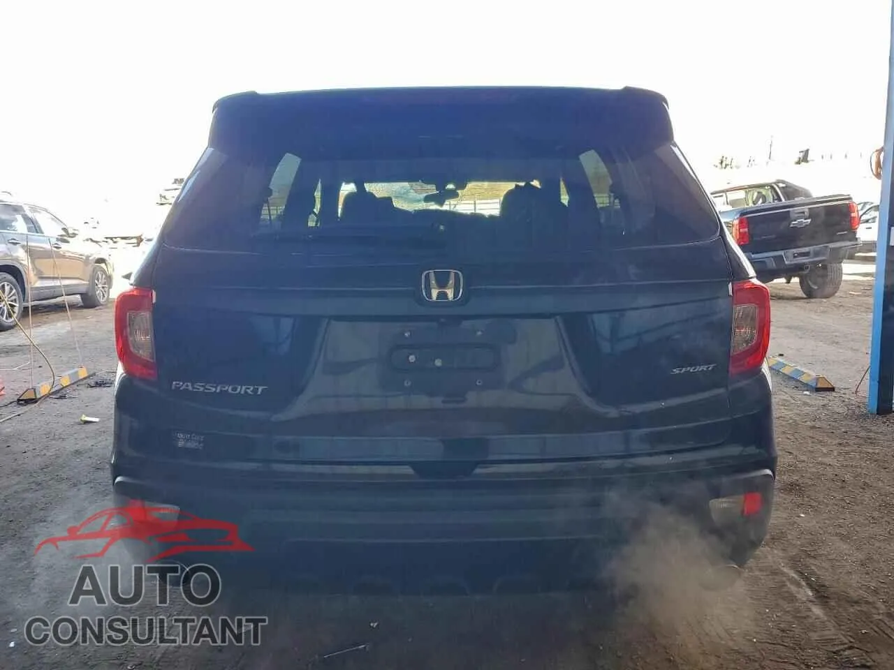 2019 HONDA PASSPORT Damaged VIN 5FNYF7H22KB008038 – engine bay