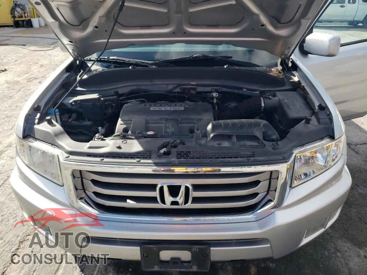 2012 HONDA RIDGELINE Damaged VIN 5FPYK1F52CB002626 – photo 11