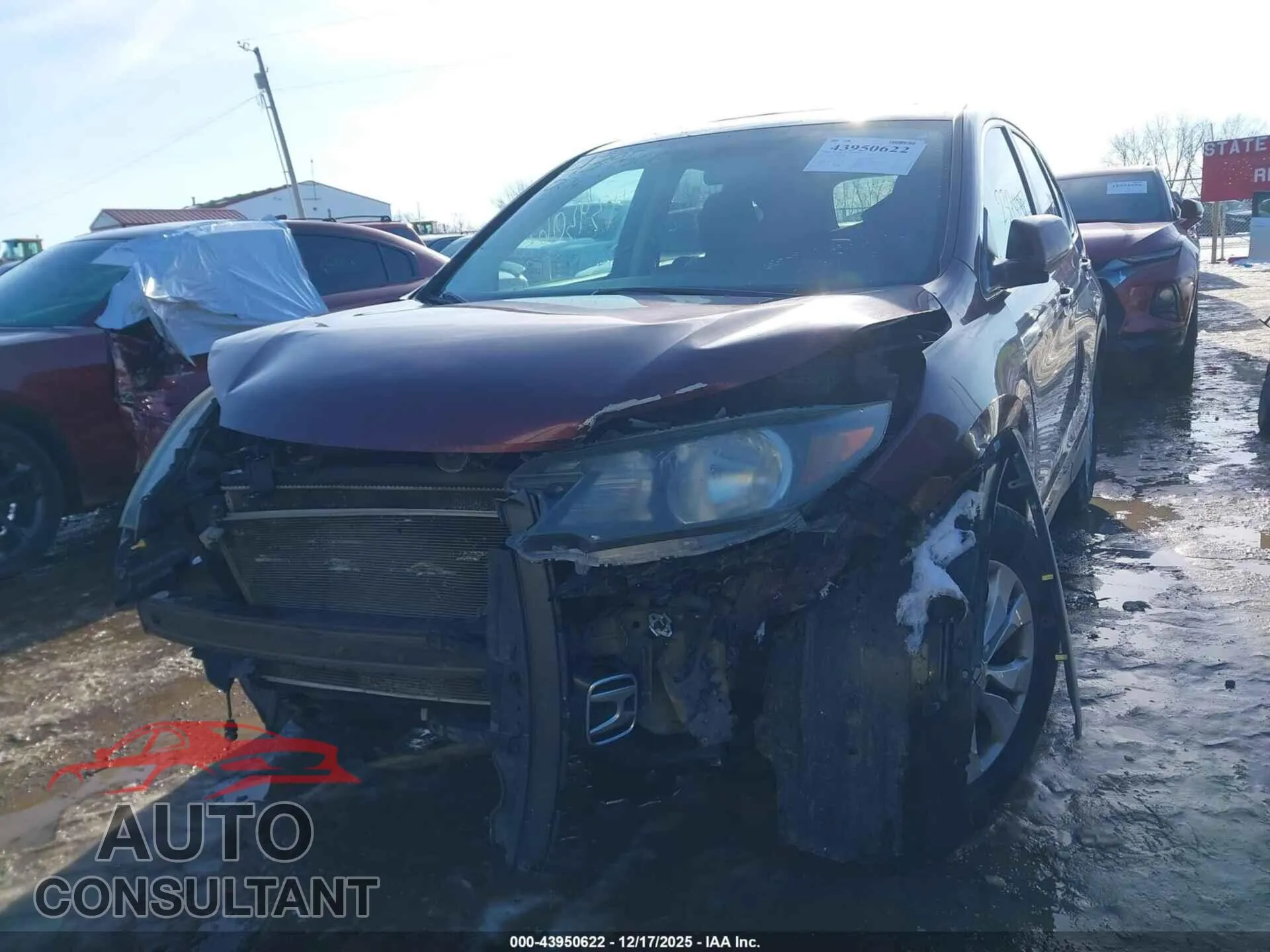 2013 HONDA CR-V Damaged VIN 5J6RM4H53DL050683 – engine bay 2013 HONDA CR-V Damaged VIN 5J6RM4H53DL050683 – engine bay