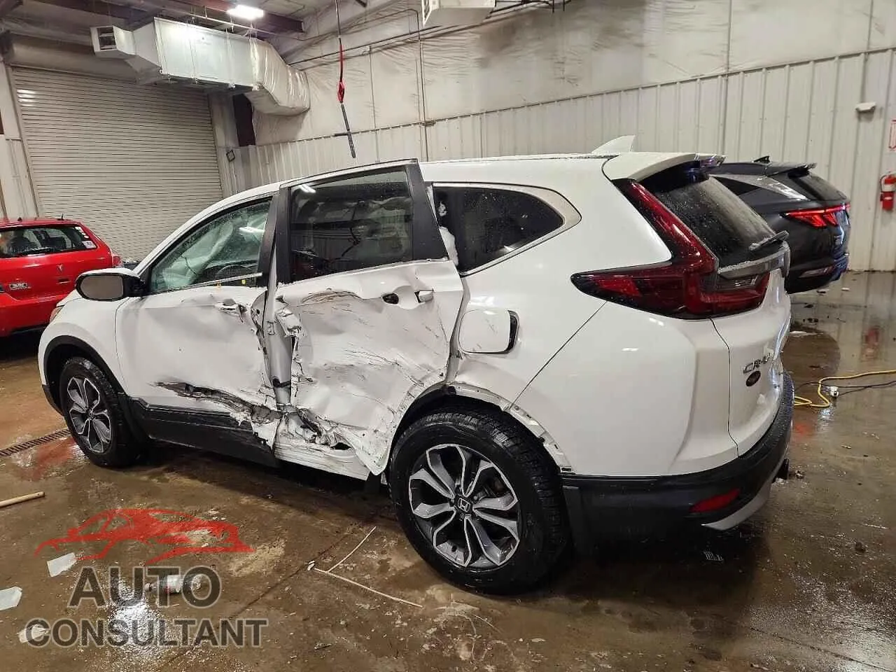 2022 HONDA CRV Damaged VIN 5J6RW2H59NA004903 – rear exterior 2022 HONDA CRV Damaged VIN 5J6RW2H59NA004903 – rear exterior