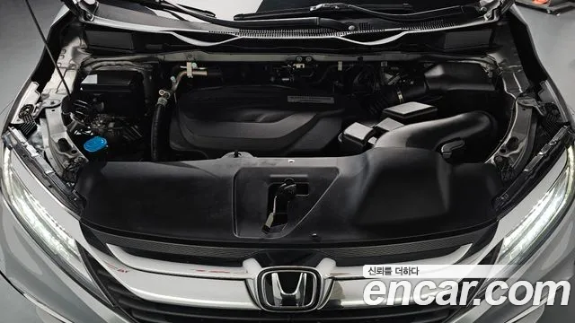 2018 Honda Odyssey 3.5 VIN 5KBRL6880JB600137