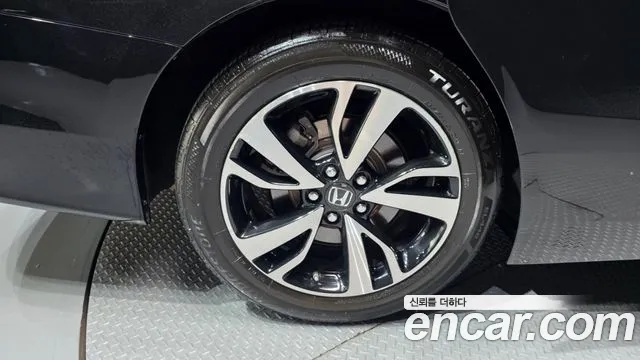 2020 Honda Odyssey 3.5 Sold VIN 5KBRL6880LB600143 – exterior detail