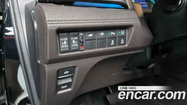 2020 Honda Odyssey 3.5 Sold VIN 5KBRL6880LB600143 – photo 24